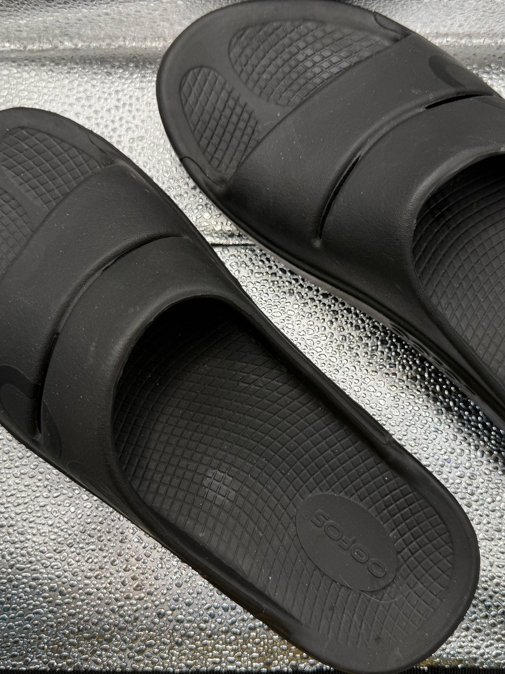 OOFOS Men's Black Recovery Slide Sandals